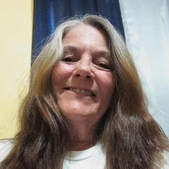 MEET YOUR POSHER - Picture 3 of 11